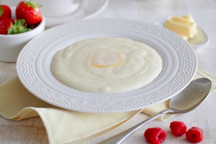 Semoule de lait au micro-ondes