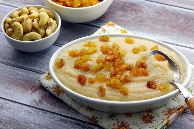 Semoule de lait aux raisins secs