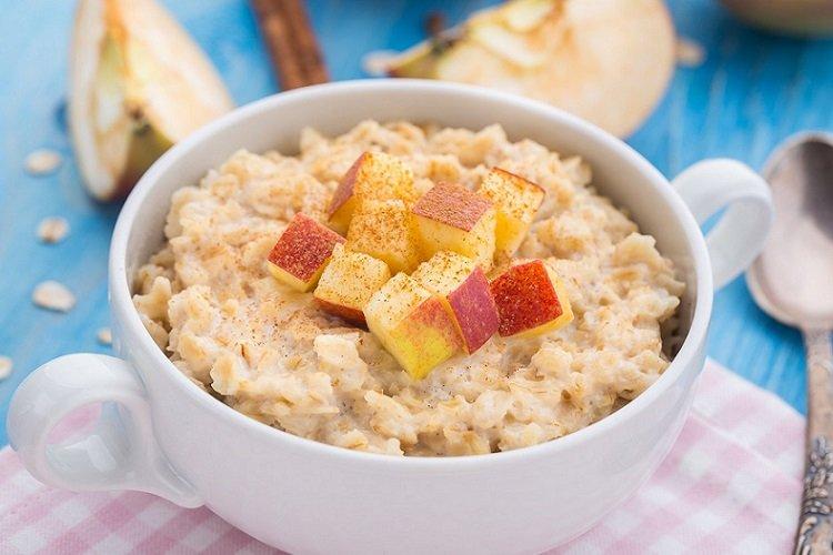 Gruau rapide avec pomme et cannelle