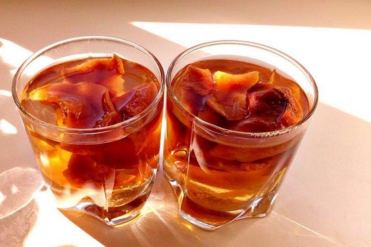 Compote de fruits secs au gingembre