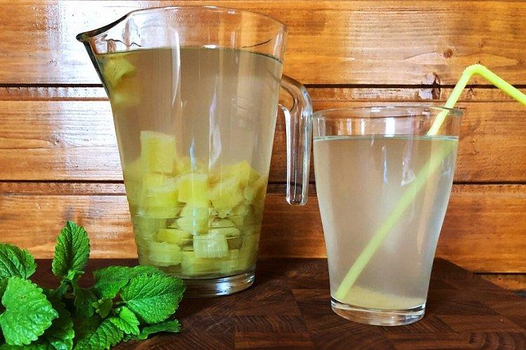 Compote de rhubarbe classique