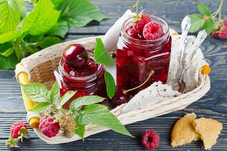 Confiture de cerises douces aux framboises