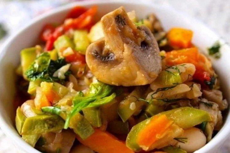 Compotée de courgettes aux champignons