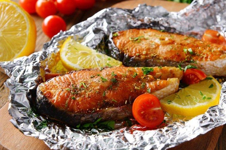 Poisson rouge cuit en papillote