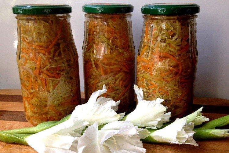 Salade coréenne de concombre pour l'hiver