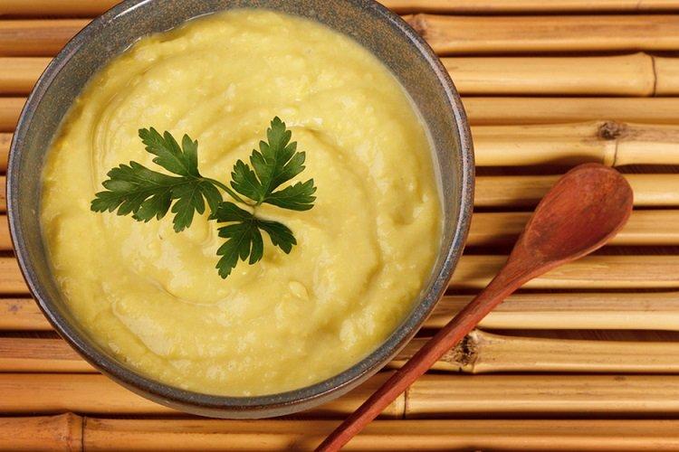 Bouillie de pois dans une mijoteuse