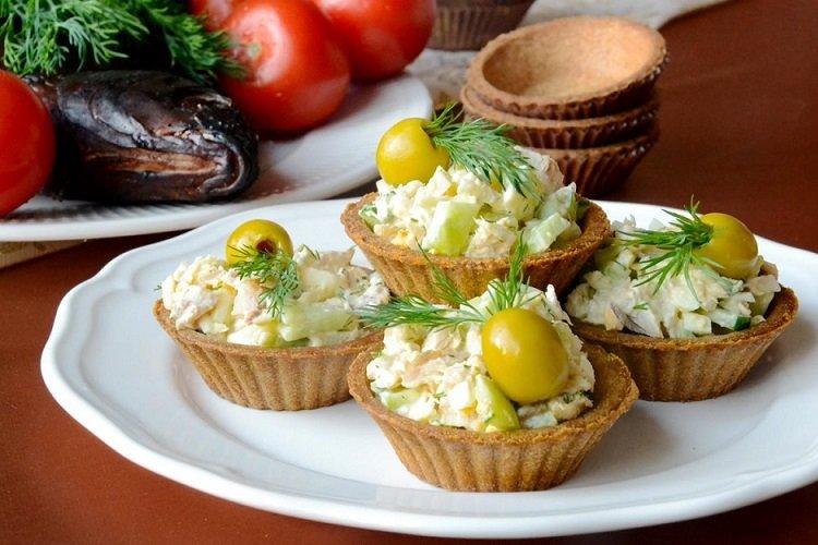 Tartelettes au saumon et concombre frais Tartelettes au saumon et concombre frais