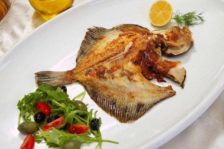 Flet au four avec oignons