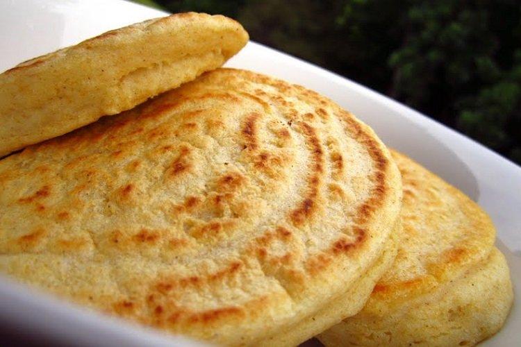 Gâteaux au fromage dans une casserole
