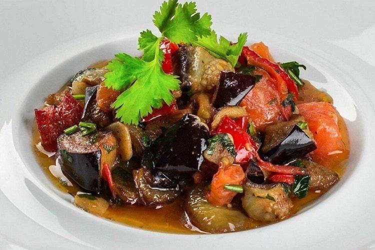 Poulet mijoté aux aubergines