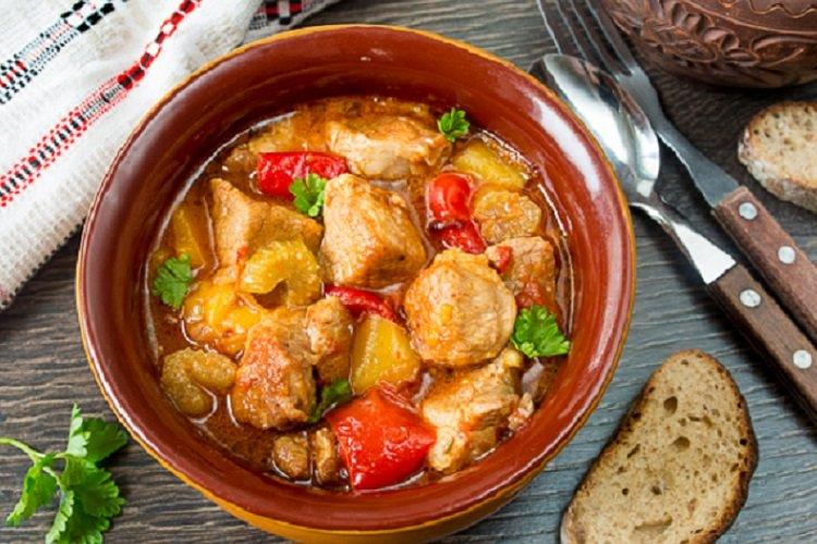 Ragoût de poulet aux boulettes