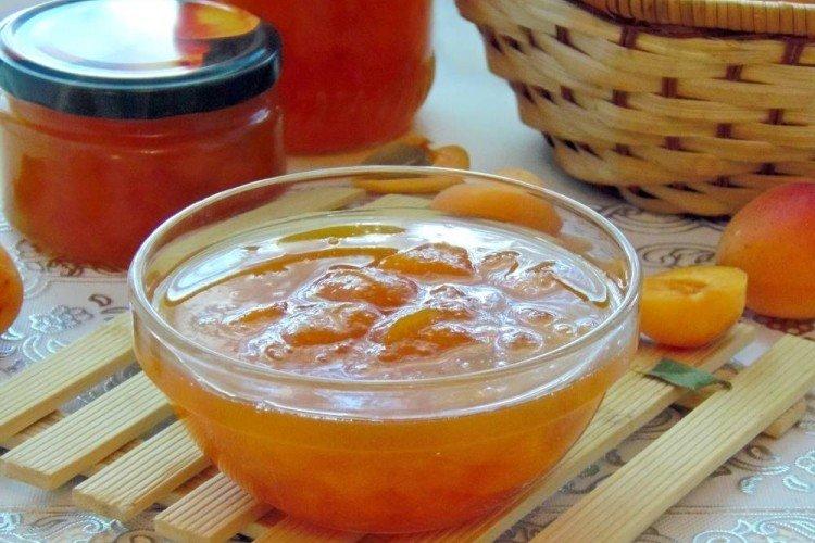 Confiture rapide aux abricots