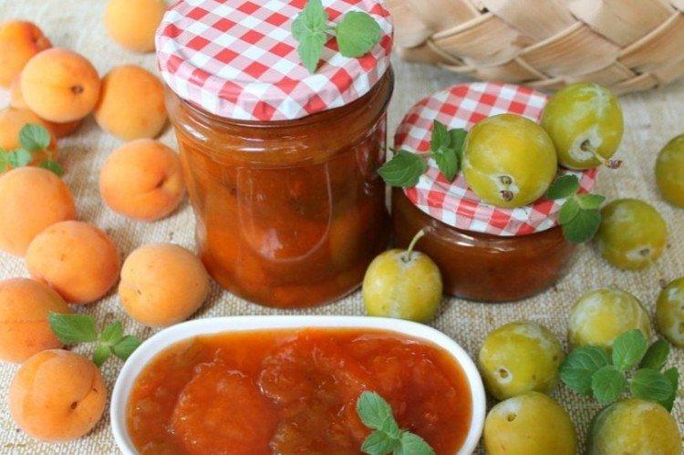 Confiture d'abricots aux prunes