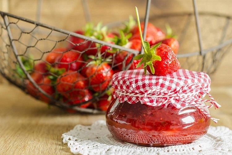 20 délicieuses recettes de confiture de fraises pour l'hiver