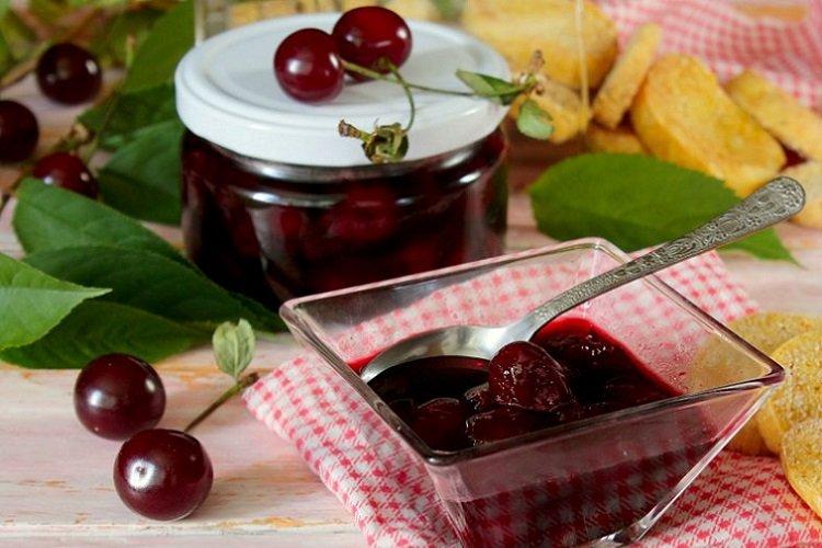 Cerises à l'agar-agar