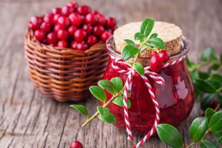 Confiture de framboises et d'airelles