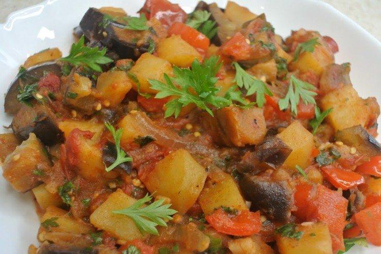 Sauté aux aubergines et pommes de terre