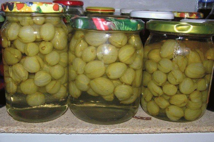 Compote de groseilles pour l'hiver