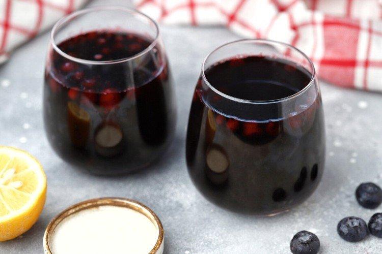 Compote de myrtilles pour l'hiver