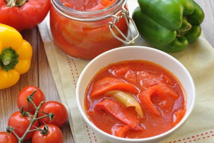 Salade de poivrons au concentré de tomates