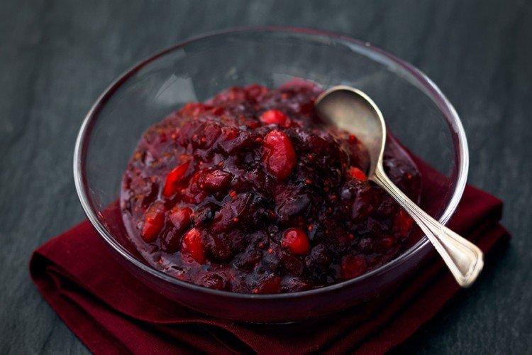 Confiture de cassis, canneberges et airelles