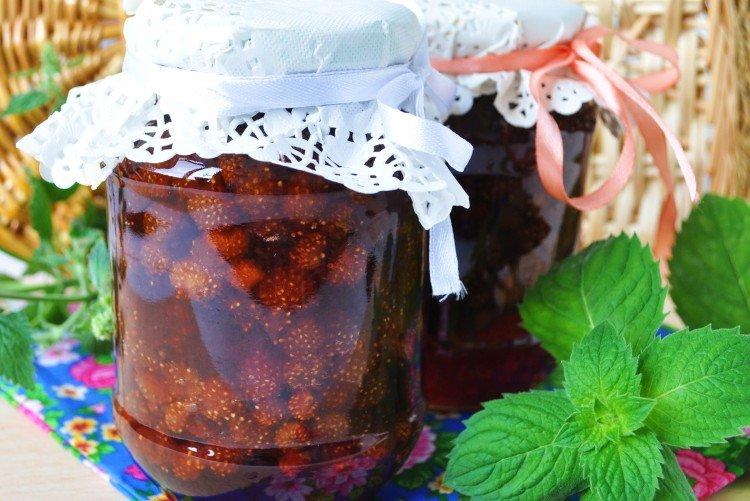 Confiture de fraises à la menthe