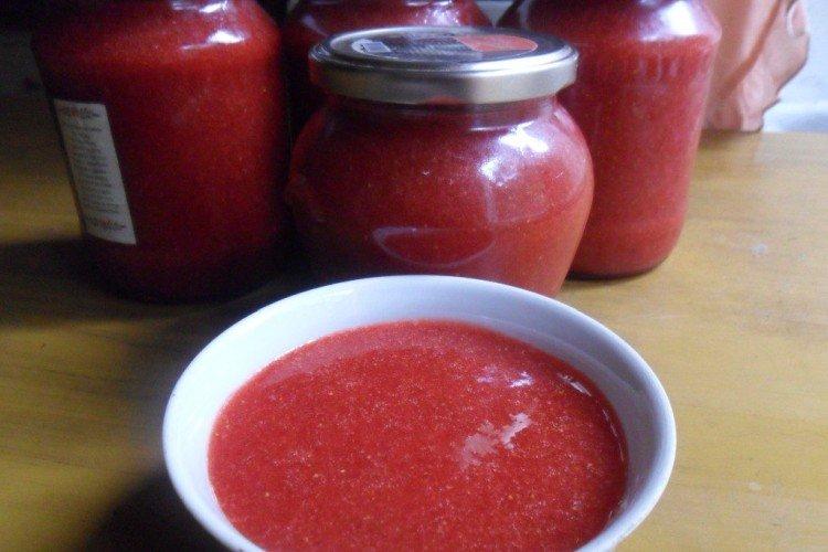 Confiture de fraises hachées