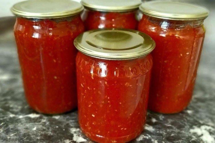 Adjika de tomates sans vinaigre