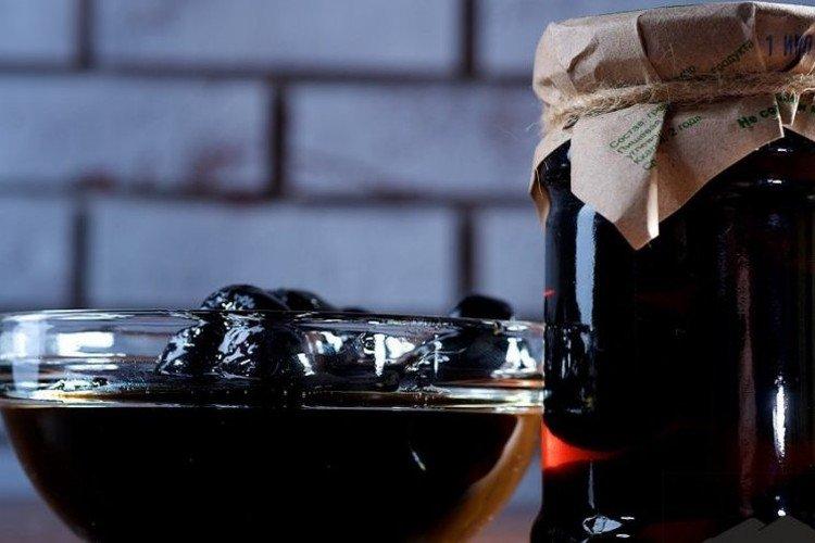 Confiture de noix vertes d'Arménie