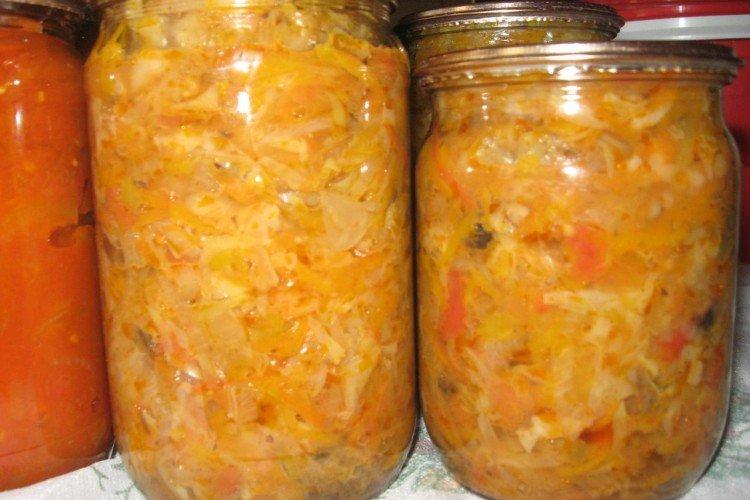 Salade de choux au concentré de tomate