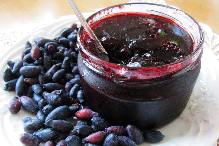 Chèvrefeuille râpé avec du sucre