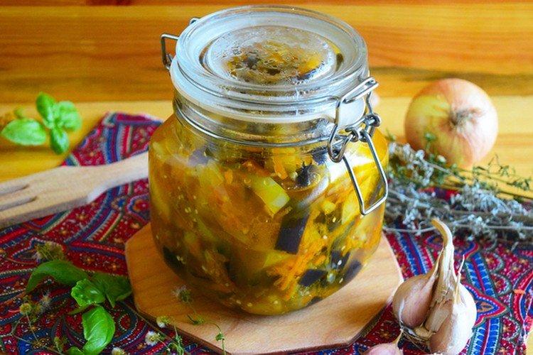 Courge aux aubergines pour l'hiver