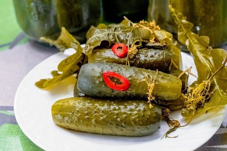 Concombres marinés épicés