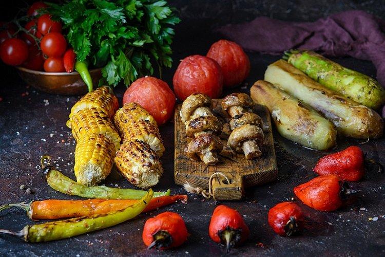 Légumes grillés marinés au vin