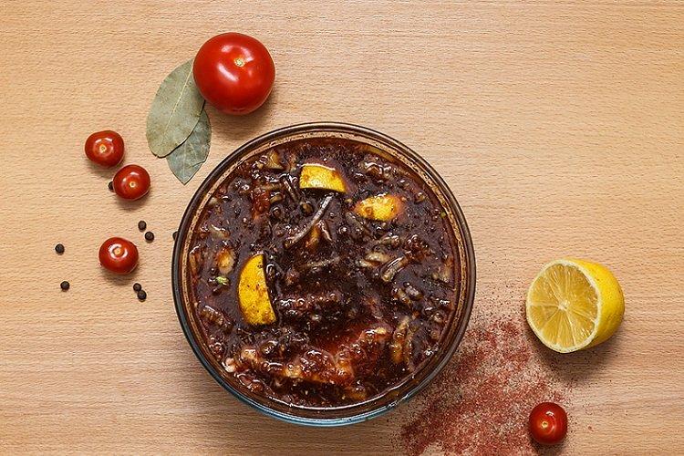 Marinade à base de sauce soja pour brochettes de poulet