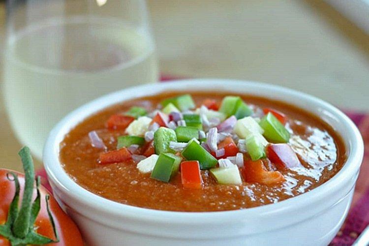 Gaspacho au vin blanc