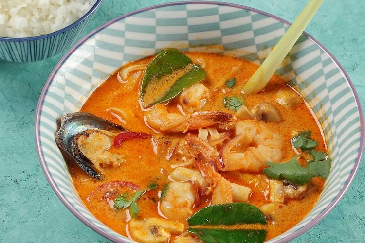 Tom yam aux feuilles de combava