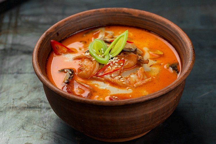 Tom yam à la racine de galanga