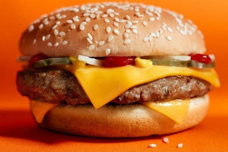 Hamburger de McDonald's - Recette à faire à la maison
