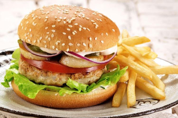 Hamburger au poulet et pomme - Recette à faire à la maison
