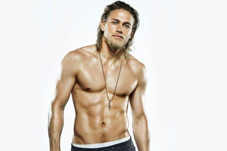 Charlie Hunnam - Acteurs hollywoodiens à la silhouette parfaite