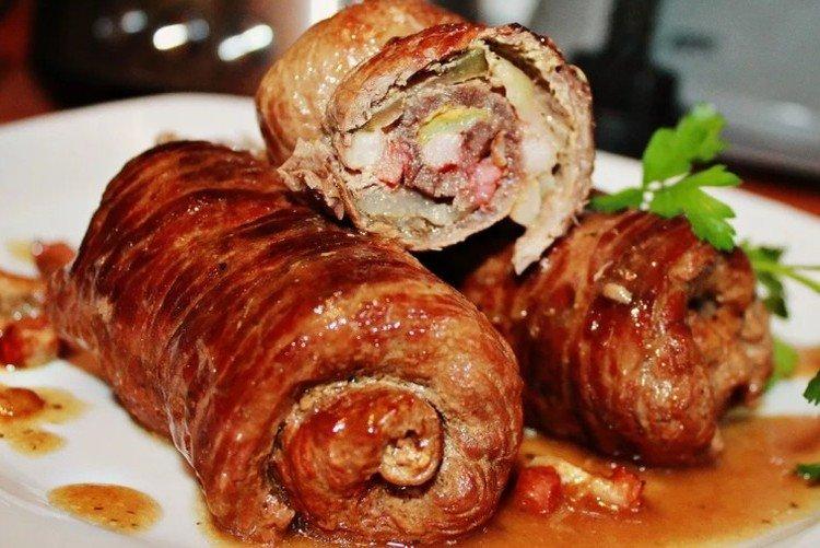 Rouleaux de porc - Plats chauds pour les recettes d'anniversaire