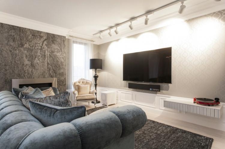 Intérieur d'un appartement de 132 m2 dans la résidence Kajetanka