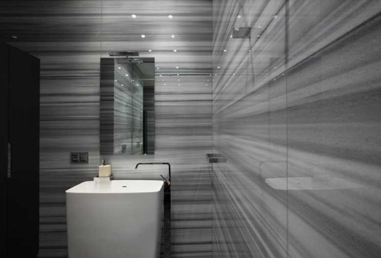 Intérieur d'un appartement sur la perspective Michurinsky