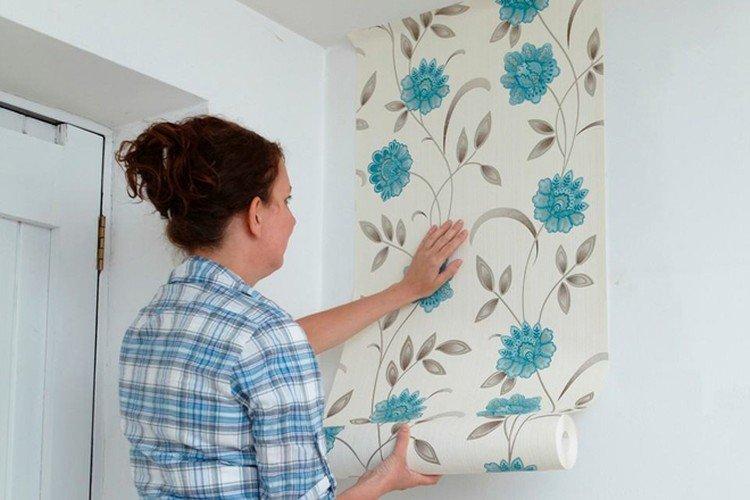 Par où commencer à coller du papier peint - Comment coller du papier peint