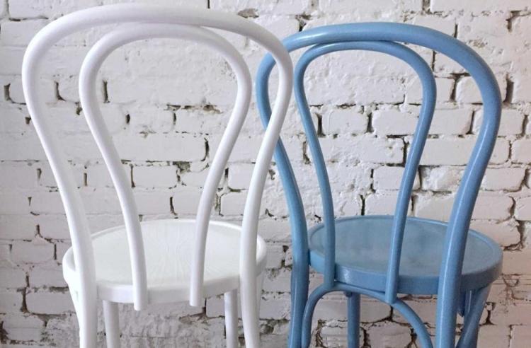 Vieilles chaises - décor, comment mettre à jour (photo)