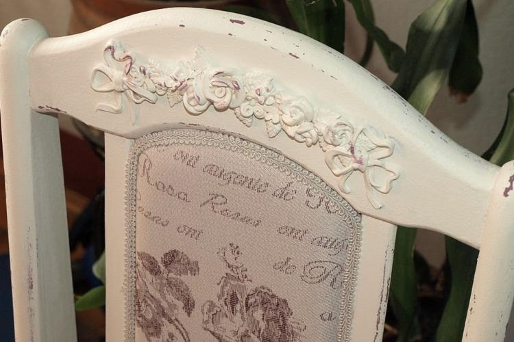 Vieilles chaises - décor, comment mettre à jour (photo)