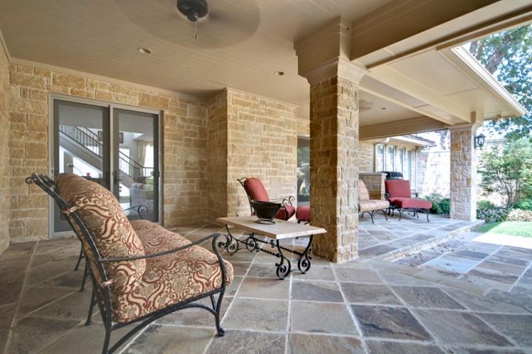 Comment décorer un porche de maison privée - Porche en pierre