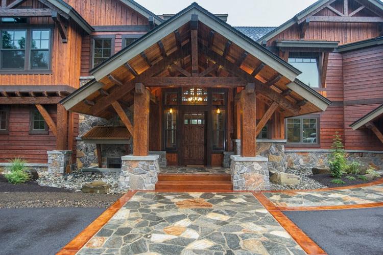 Comment décorer le porche d'une maison privée - Porche ouvert avec un auvent