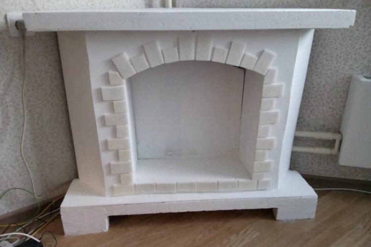 Cheminée en mousse bricolage